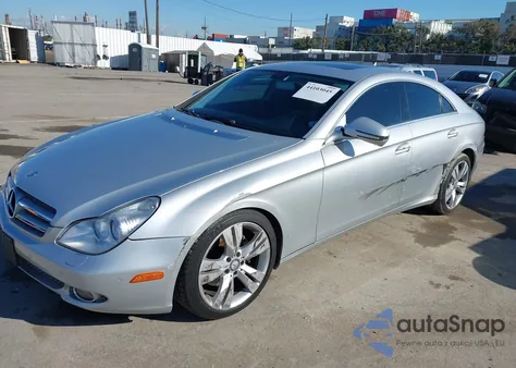 2009 Mercedes-Benz Cls 550 z USA, uszkodzony, nr VIN WDDDJ72X09A140967